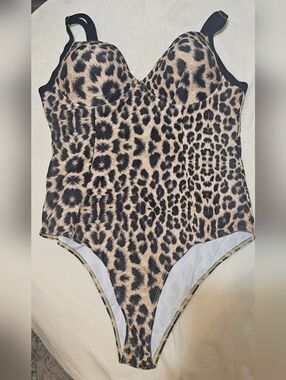 Size XL SHEIN Leopard Print One-Piece Swimsuit - Black and Tan
